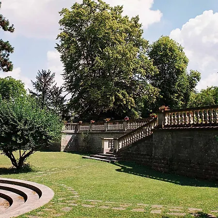 Chateau Jeanne & The Forest - Chateau De Montvillargenne 