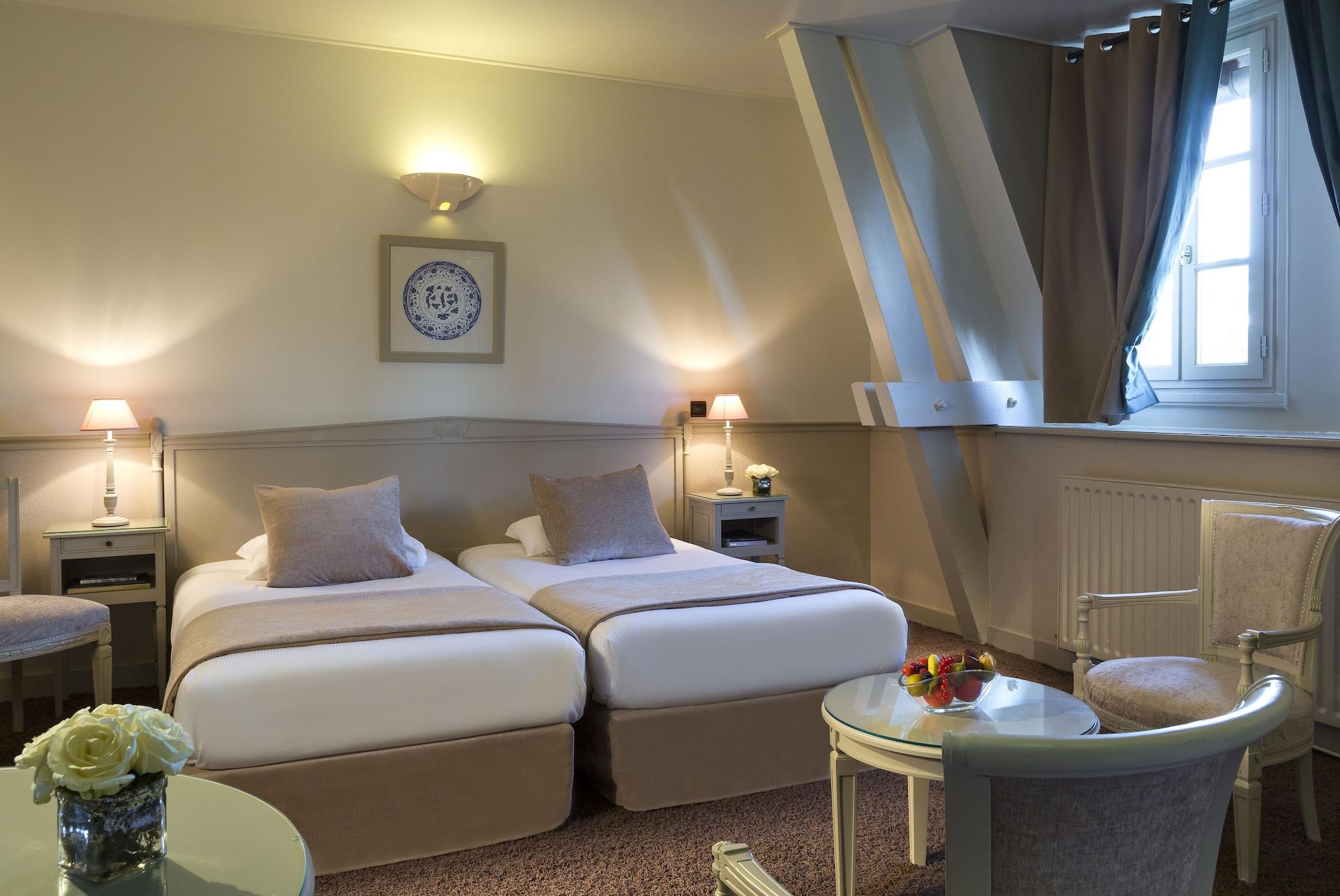 Hotel Chateau Jeanne & The Forest - Chateau De Montvillargenne 4*