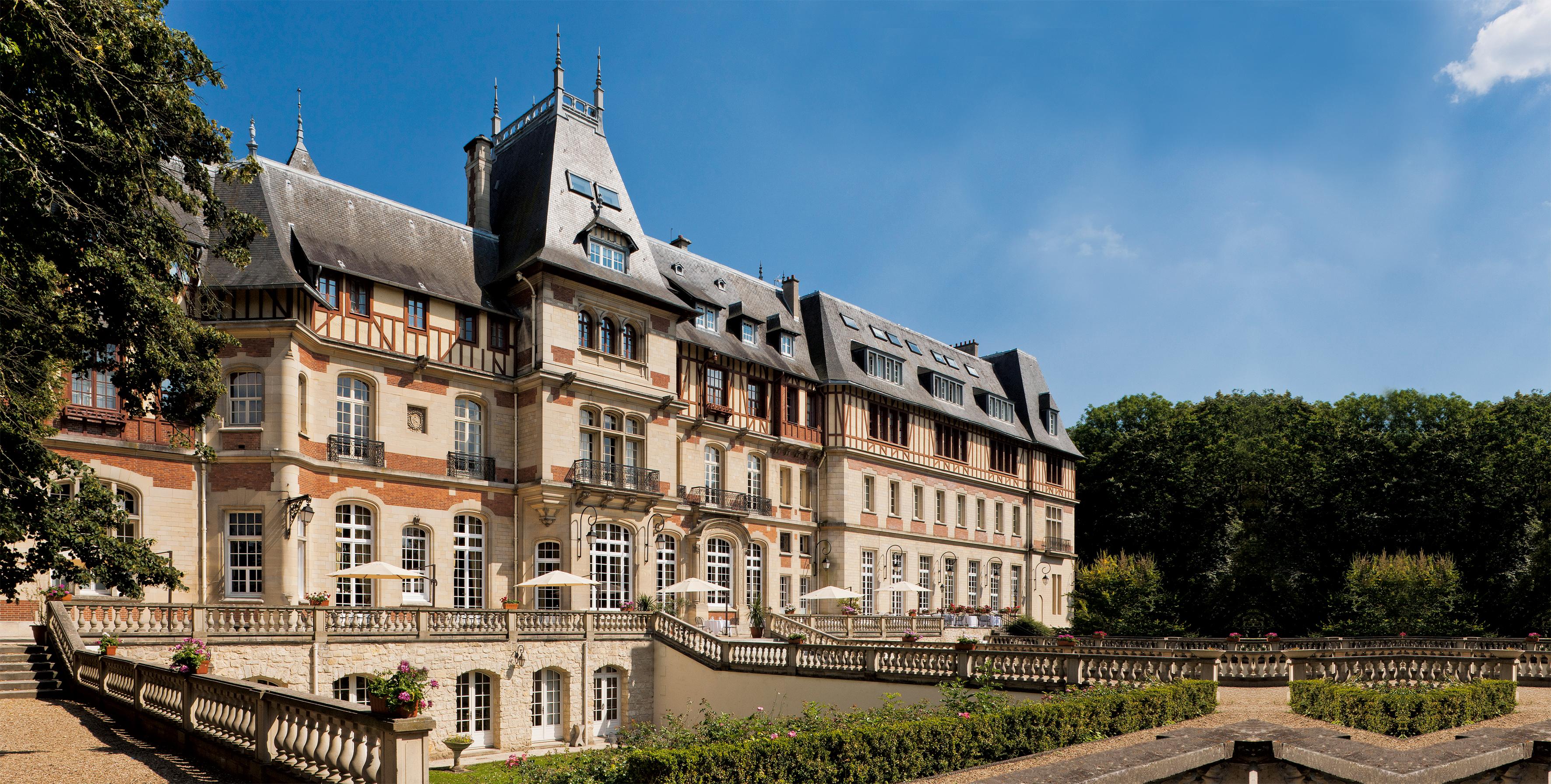 Chateau Jeanne & The Forest - Chateau De Montvillargenne Hotel 4*