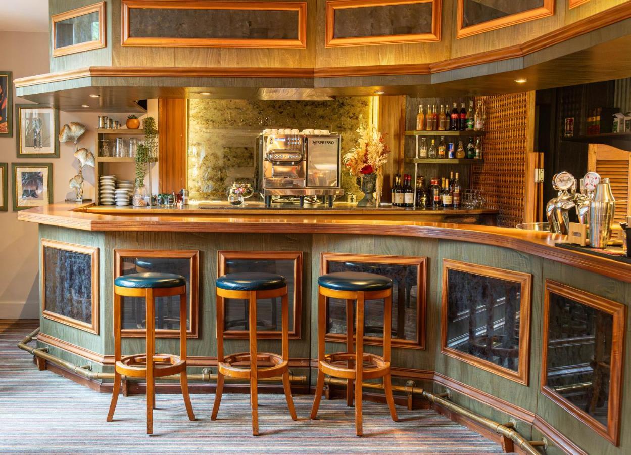 Chateau Jeanne & The Forest - Chateau De Montvillargenne 4* Gouvieux