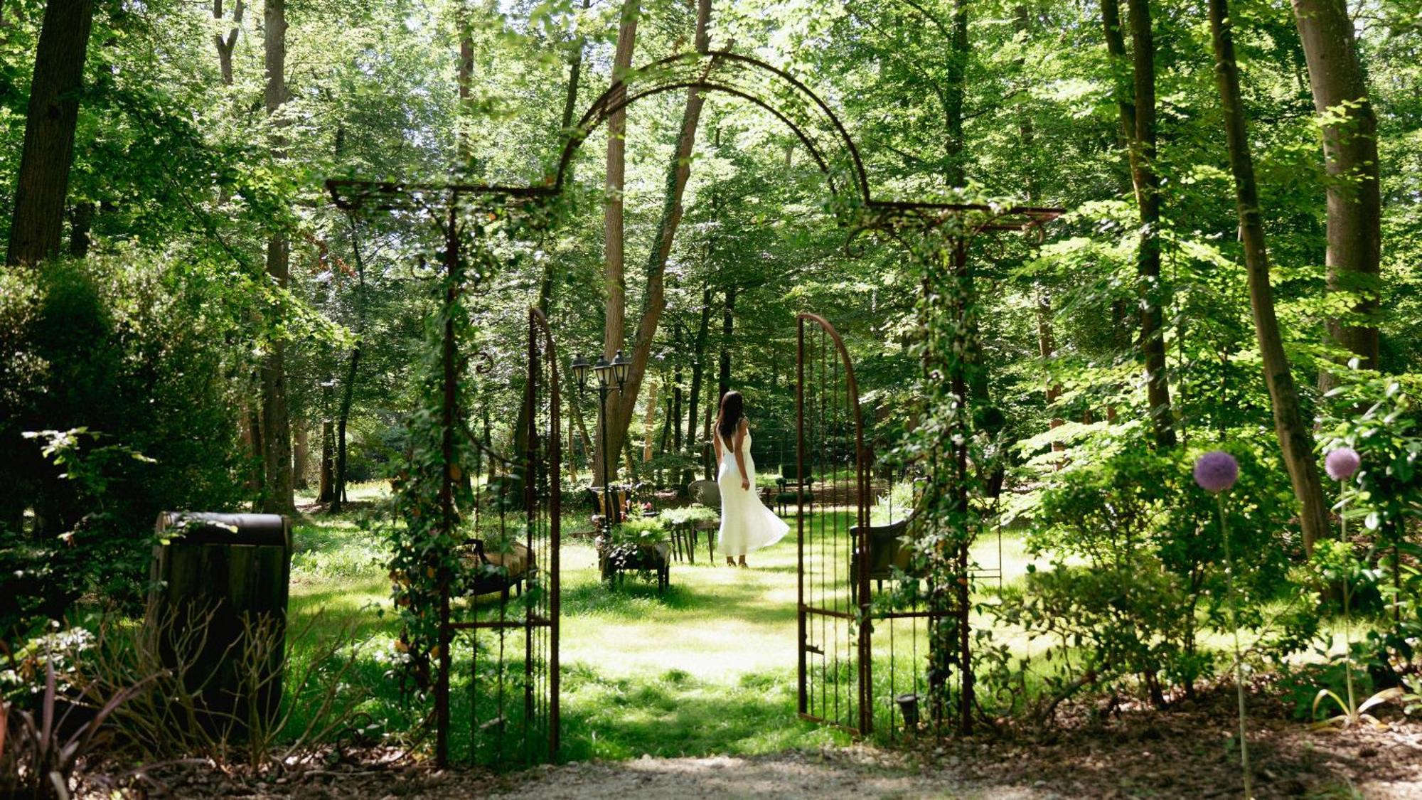 Hotel Chateau Jeanne & The Forest - Chateau De Montvillargenne