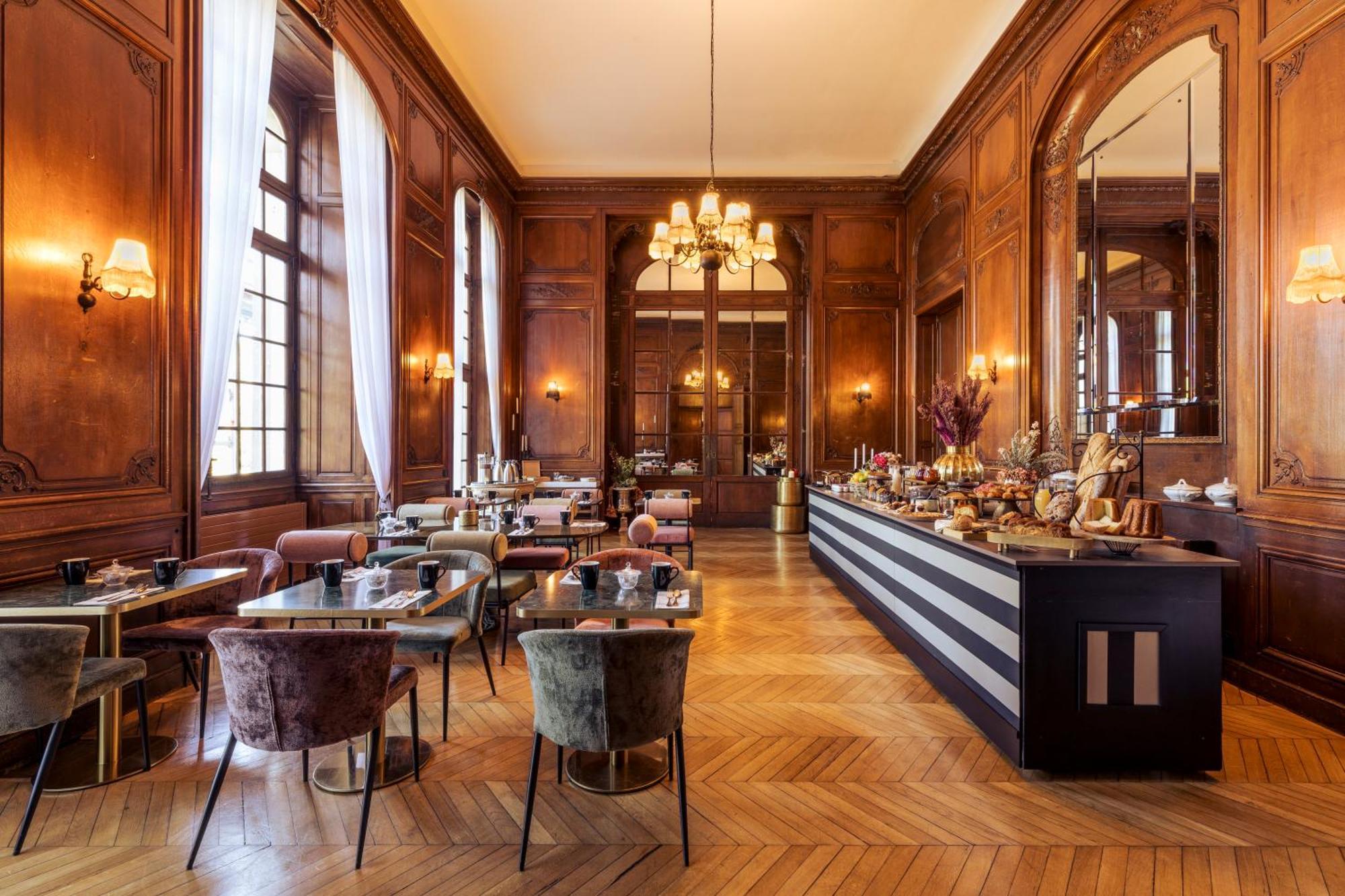 Hotel Chateau Jeanne & The Forest - Chateau De Montvillargenne Gouvieux