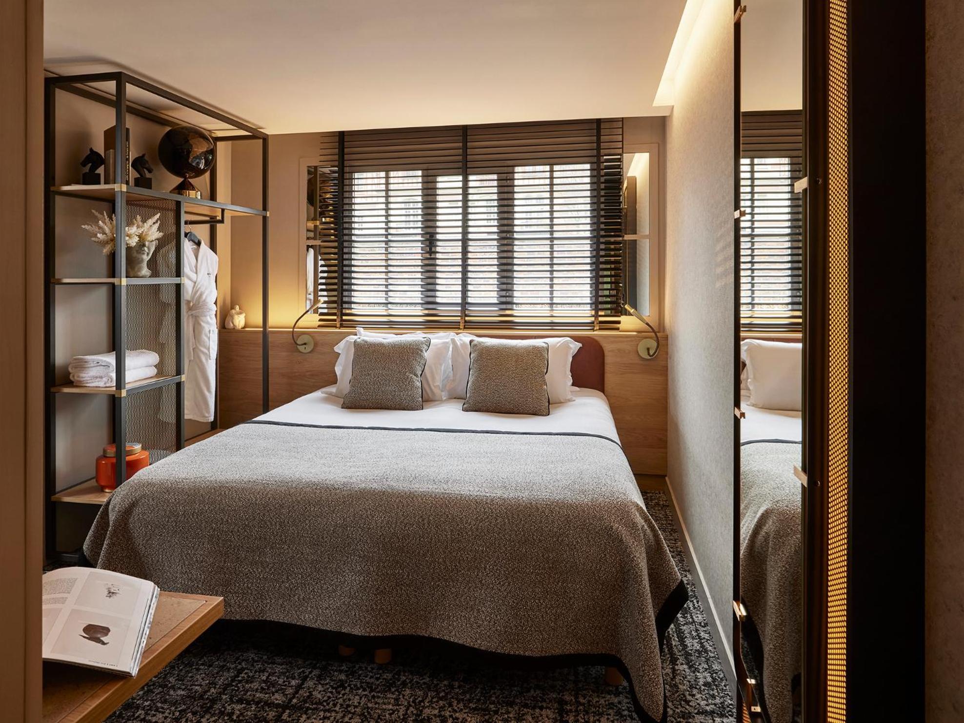 Hotel Chateau Jeanne & The Forest - Chateau De Montvillargenne 4*