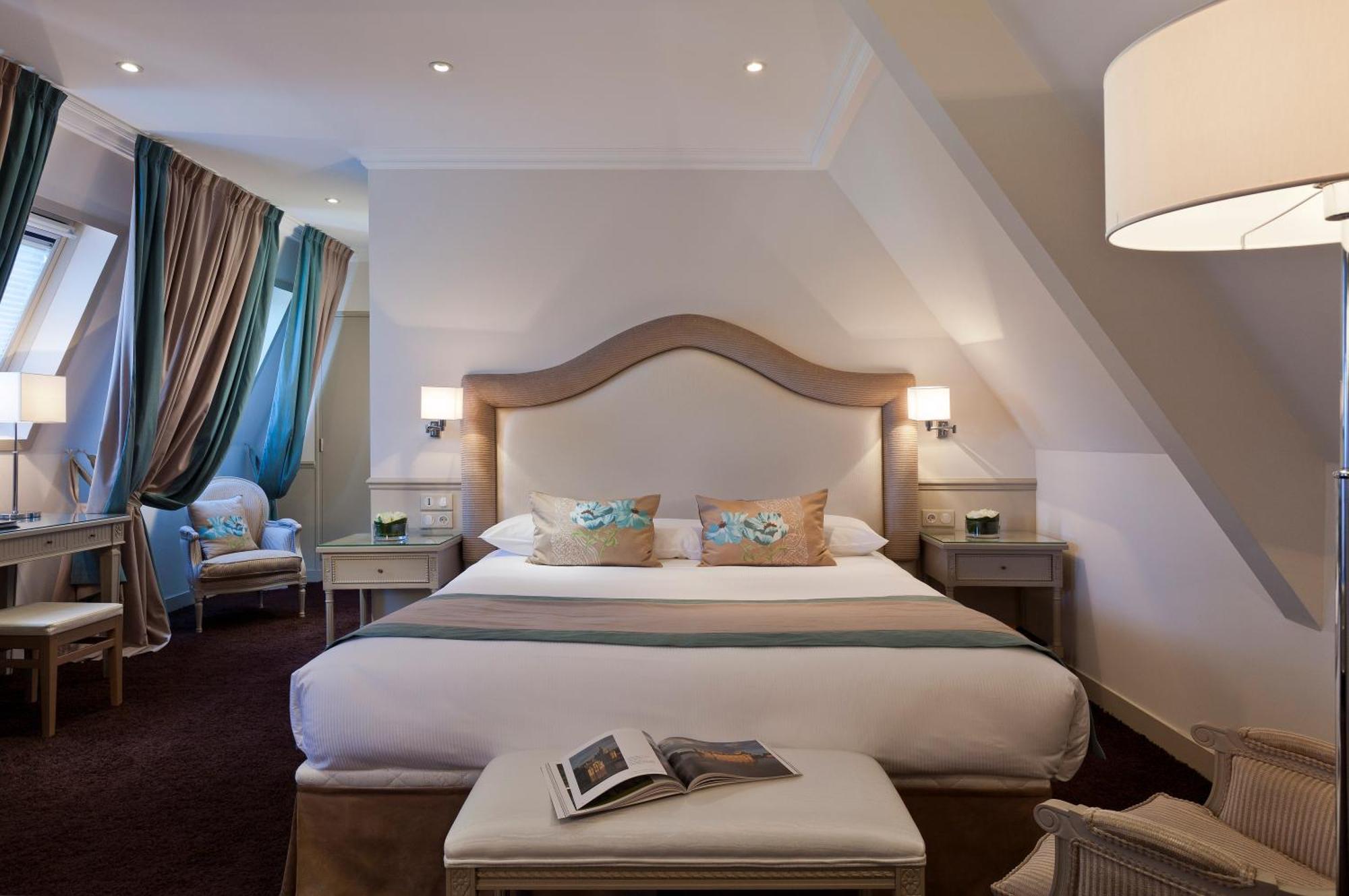 Hotel Chateau Jeanne & The Forest - Chateau De Montvillargenne