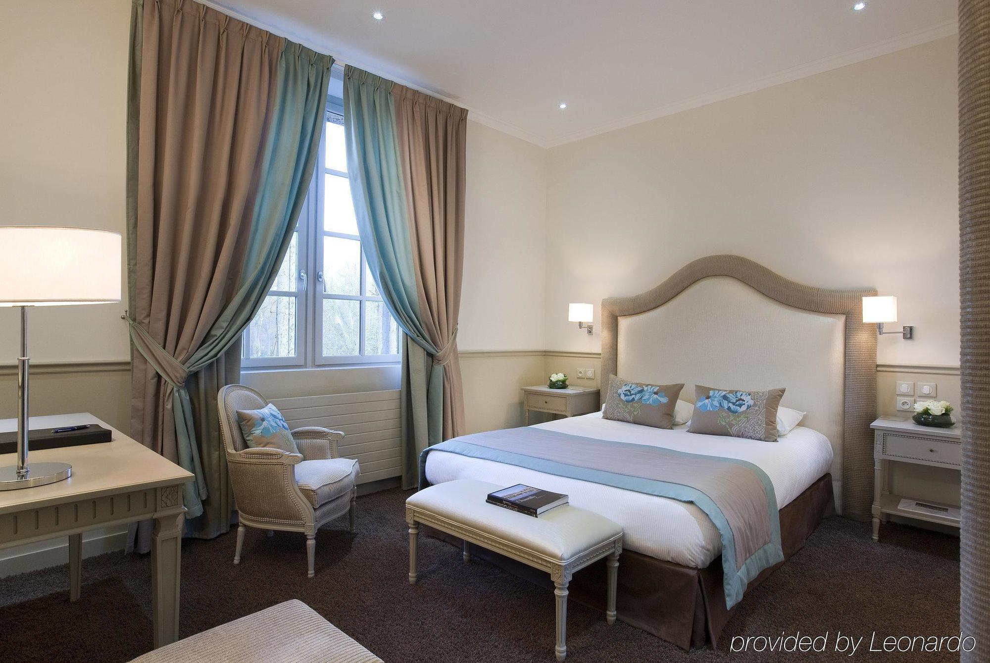 Chateau Jeanne & The Forest - Chateau De Montvillargenne 4* Gouvieux