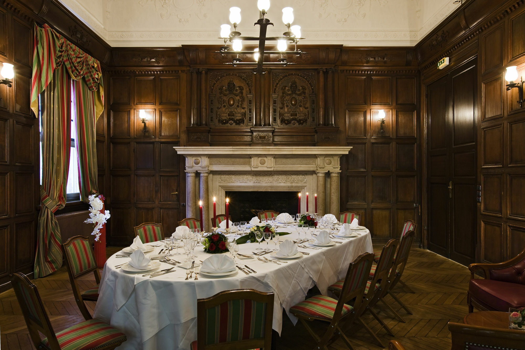 Hotel Chateau Jeanne & The Forest - Chateau De Montvillargenne Gouvieux
